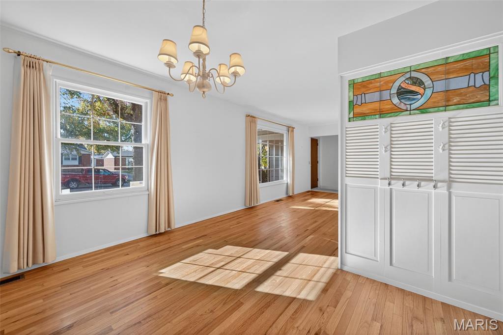 2175 Somerset Drive Florissant, MO 63033 - Photo 9 of 59