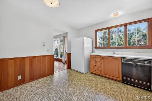 $170,000 | 2175 Somerset Drive, Florissant, MO 63033