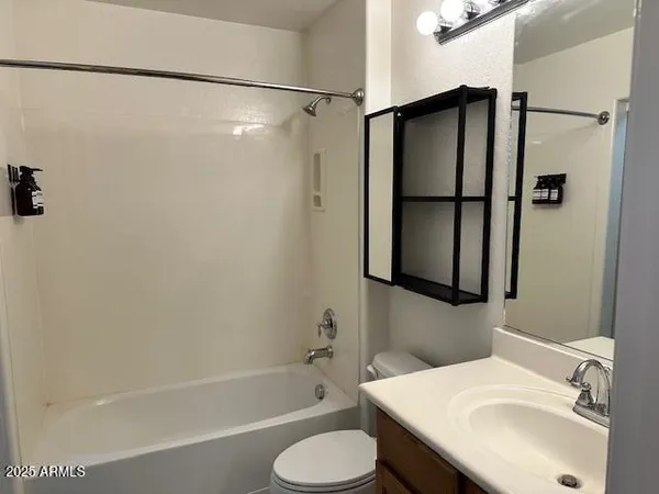 $2,095 | 10139 East Isleta Avenue, Mesa, AZ 85209