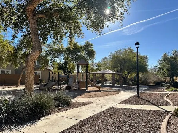 $2,095 | 10139 East Isleta Avenue, Mesa, AZ 85209