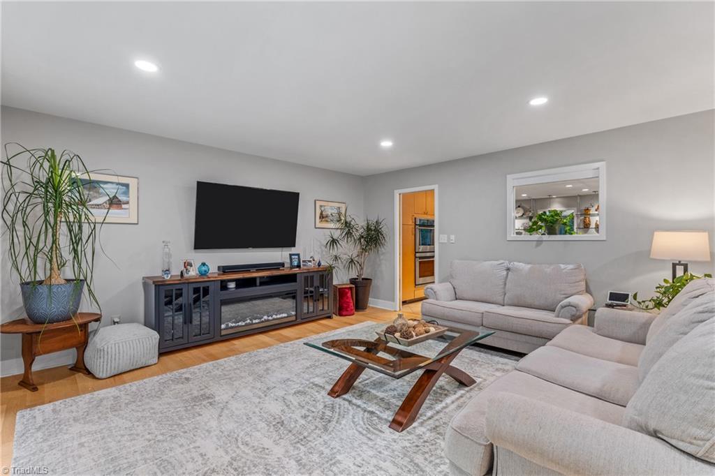 1504 Heathcliff Road High Point, NC 27262 - Photo 12 of 49 Gallery Image 12