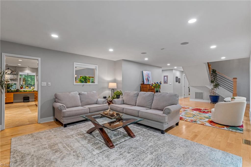 1504 Heathcliff Road High Point, NC 27262 - Photo 13 of 49 Gallery Image 13