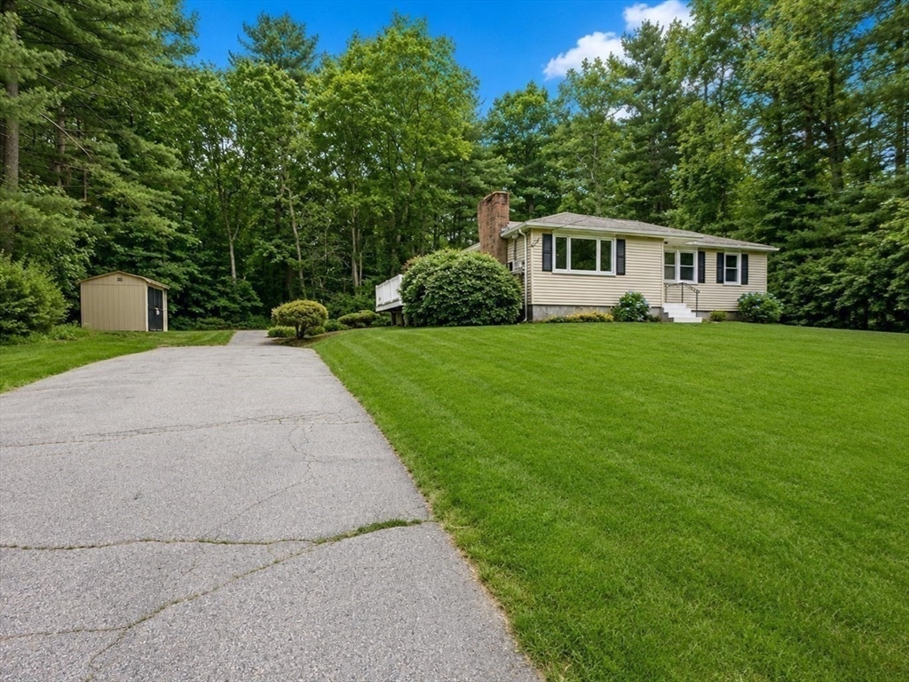 4 Cross Street Foxboro, MA 02035 - Photo 3 of 31