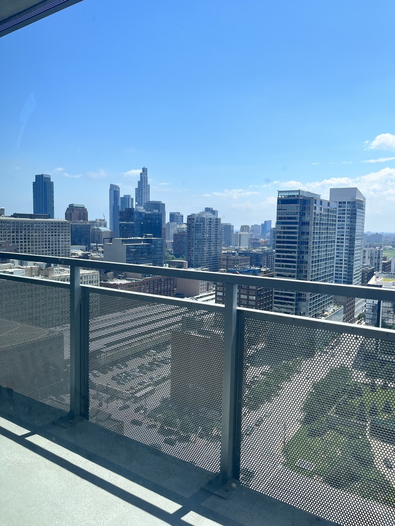 235 West Van Buren Street, Unit 2604 Chicago, IL 60607 - Photo 21 of 21 a view of a lake view