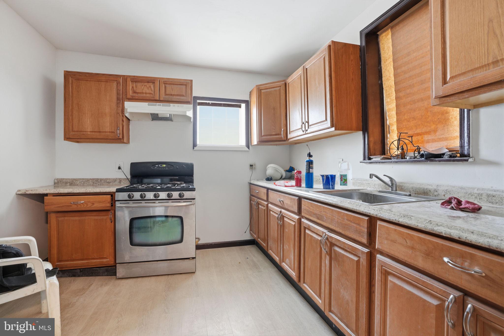 5412 Charles Street Philadelphia, PA 19124 - Photo 9 of 24
