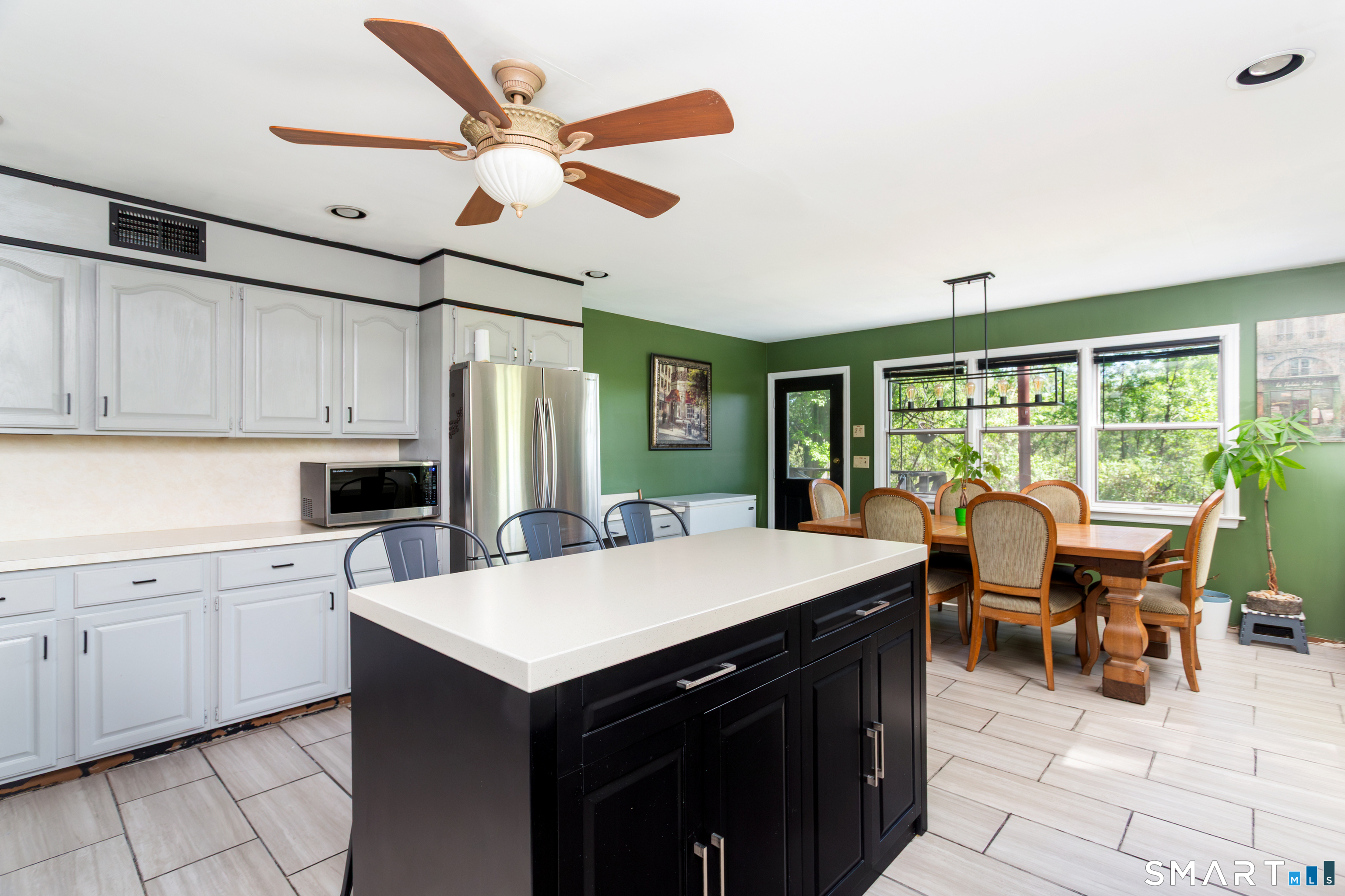 829 Scofieldtown Road Stamford, CT 06903 - Photo 10 of 34