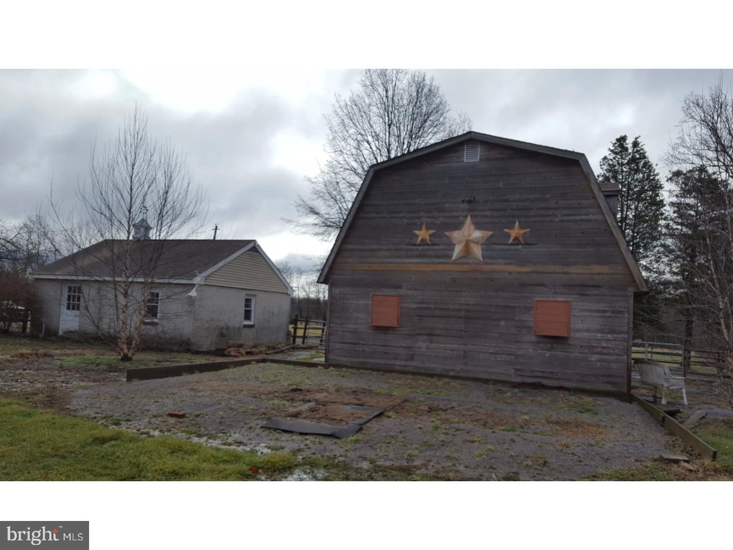 5664 Toll Gate Road Pipersville, PA 18947 - Photo 22 of 25 Barn