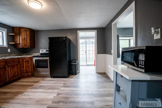 $1,800 | 41 Riverside Road South, Blackfoot, ID 83221