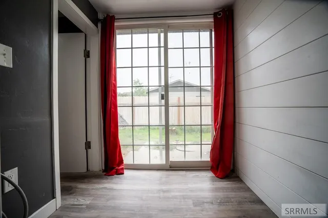 $1,800 | 41 Riverside Road South, Blackfoot, ID 83221