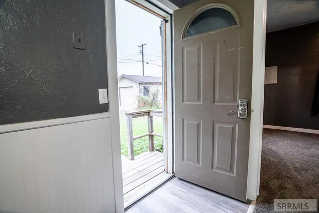 $1,800 | 41 Riverside Road South, Blackfoot, ID 83221