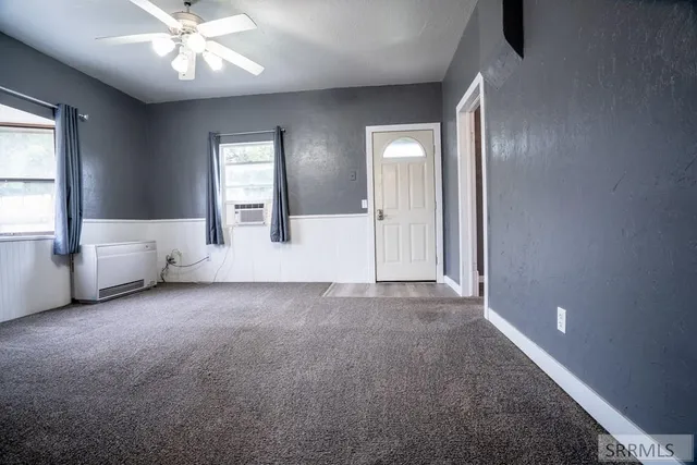 $1,800 | 41 Riverside Road South, Blackfoot, ID 83221