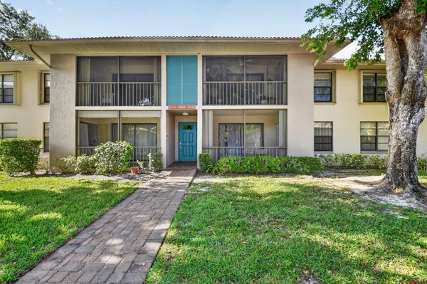 $233,999 | 9810 Pineapple Tree Drive, Unit 103, Boynton Beach, FL 33436