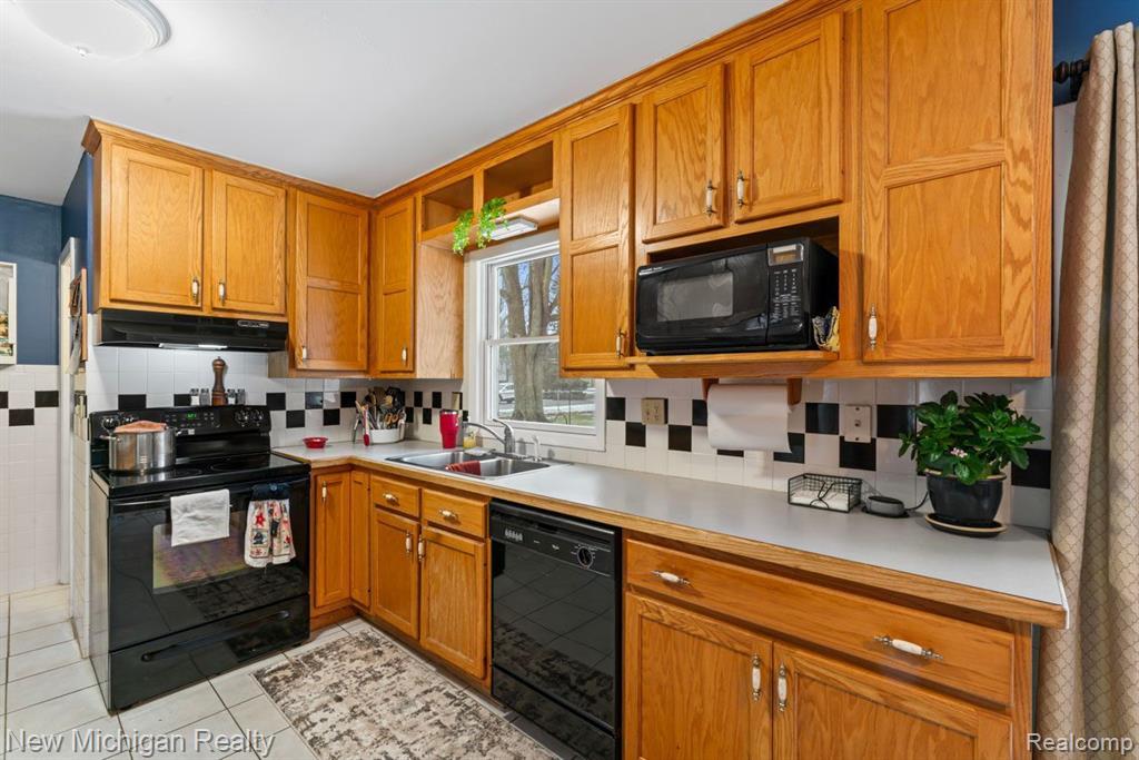 4357 Reid Road Swartz Creek, MI 48473 - Photo 14 of 33 Gallery Image 14