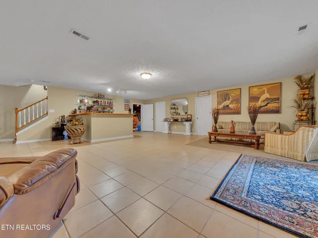 $430,000 | 708 Chambers Way, Knoxville, TN 37920