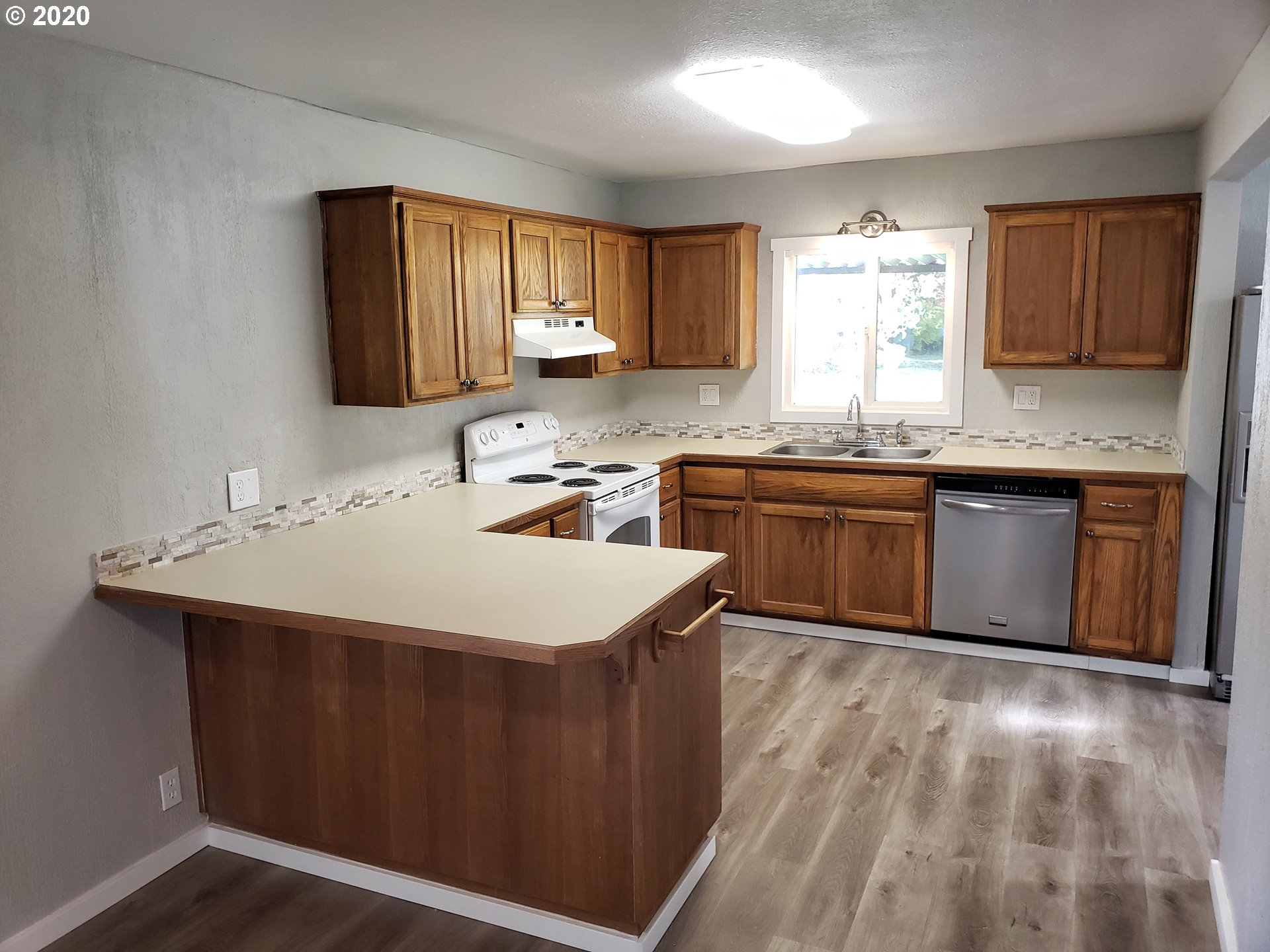 415 South 51st Place Springfield, OR 97478 - Photo 16 of 26 Gallery Image 16