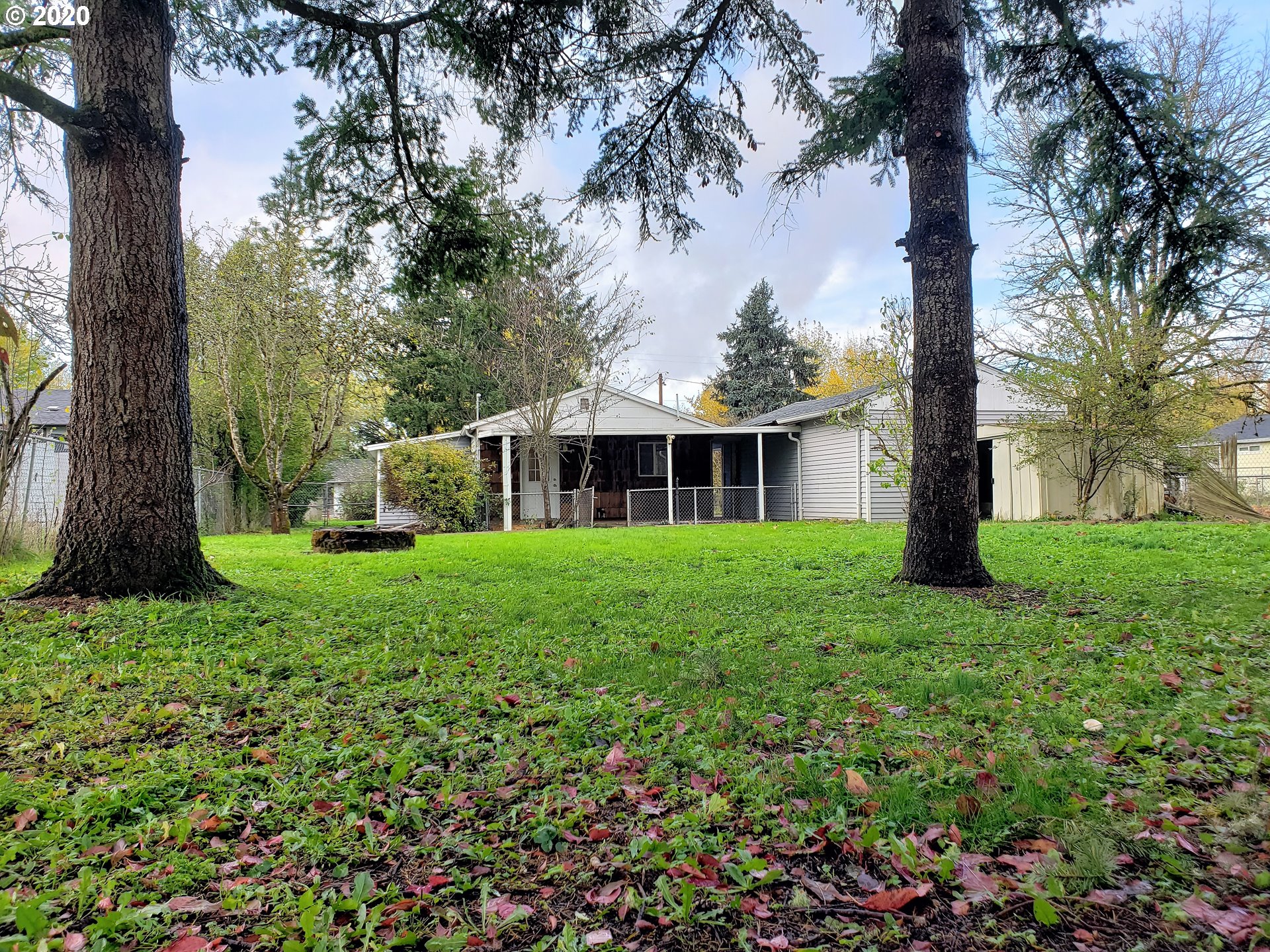415 South 51st Place Springfield, OR 97478 - Photo 8 of 26 Gallery Image 8