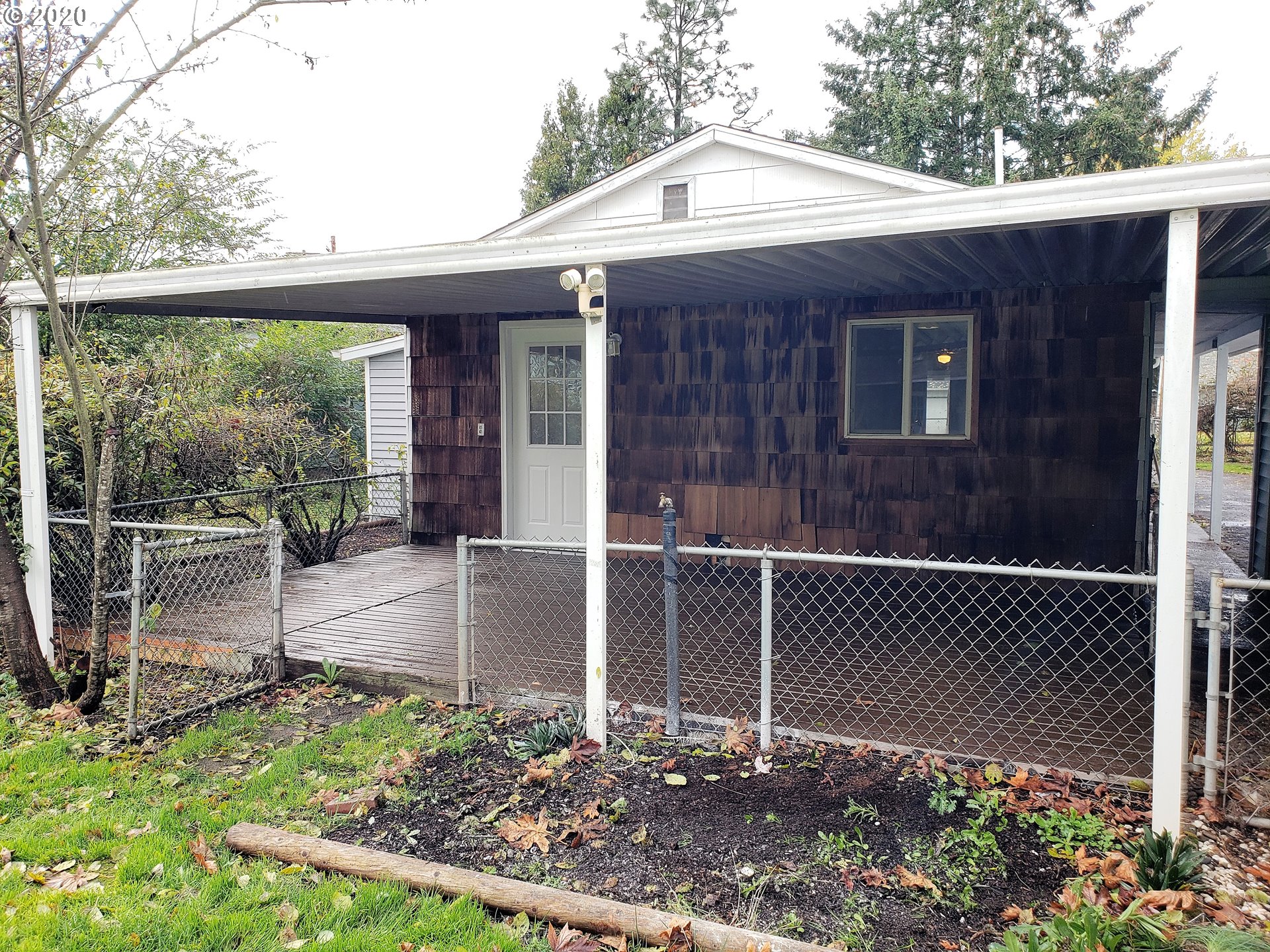 415 South 51st Place Springfield, OR 97478 - Photo 9 of 26 Gallery Image 9