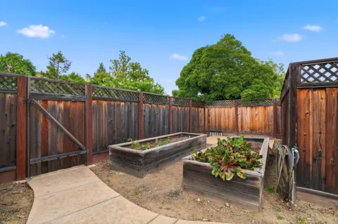 $4,398,000 | 19728 Northampton Drive, Saratoga, CA 95070