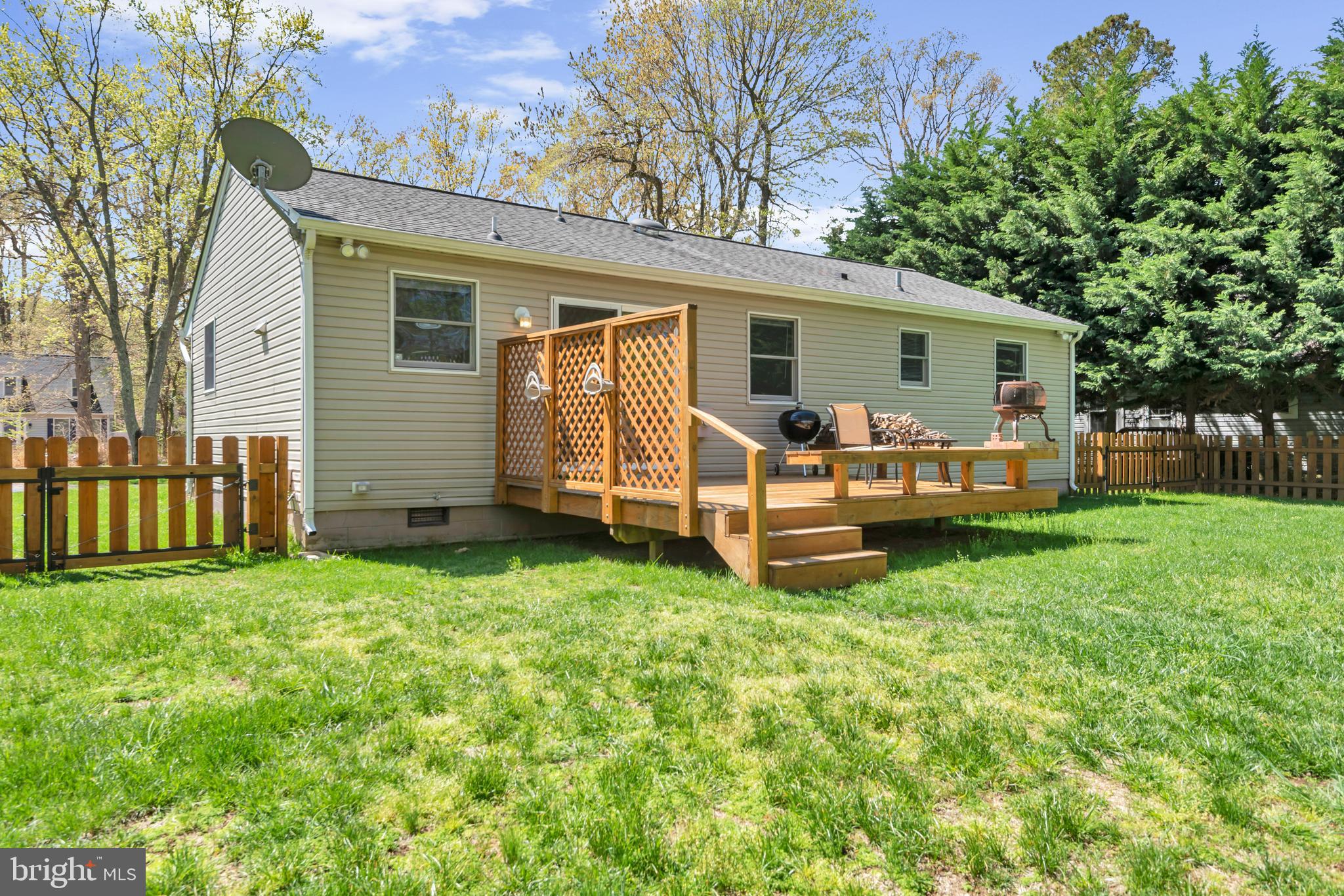 320 McKay Road Stevensville, MD 21666 - Photo 36 of 48 a view of a house with backyard