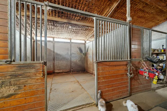 $575,000 | 30048 South Klemme Road, Beecher, IL 60401