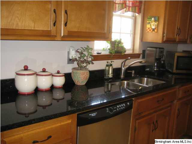732 Cherrybrook Road Kimberly, AL 35091 - Photo 8 of 32