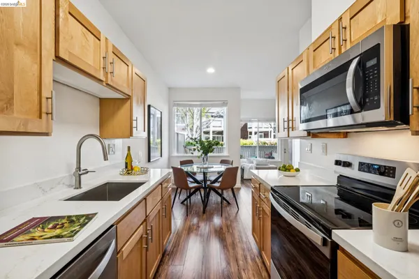 $385,000 | 91 Marina Lakes Drive, Richmond, CA 94804