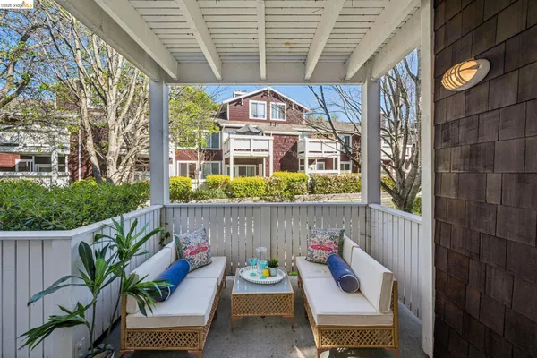 $385,000 | 91 Marina Lakes Drive, Richmond, CA 94804