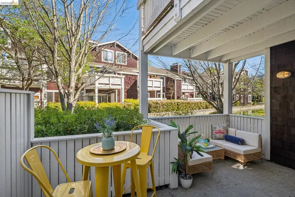 $385,000 | 91 Marina Lakes Drive, Richmond, CA 94804