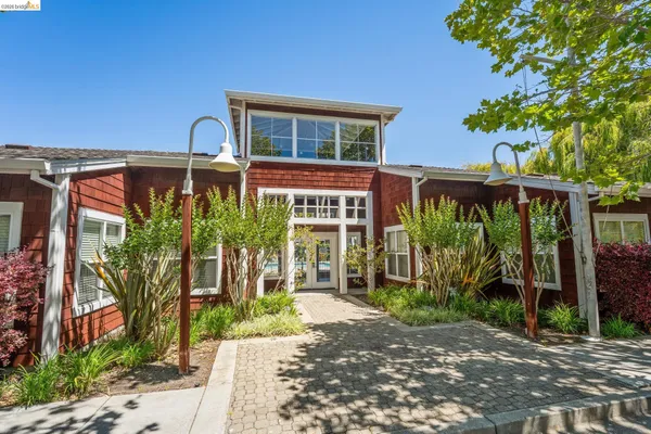 $385,000 | 91 Marina Lakes Drive, Richmond, CA 94804
