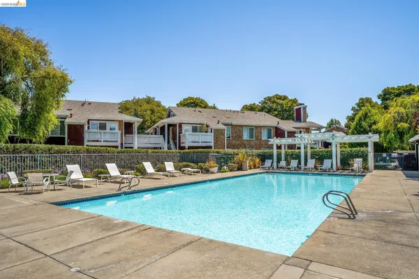 $385,000 | 91 Marina Lakes Drive, Richmond, CA 94804