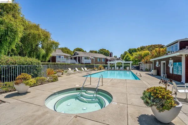 $385,000 | 91 Marina Lakes Drive, Richmond, CA 94804