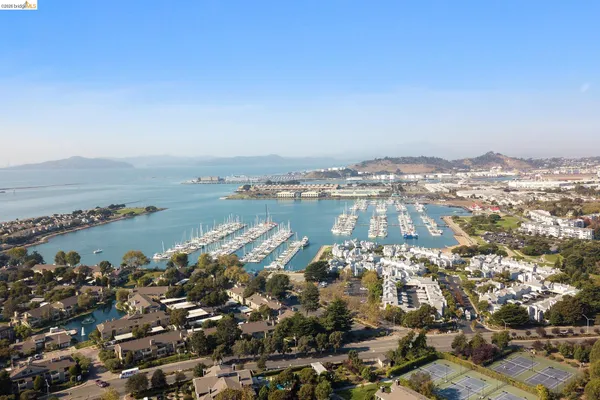 $385,000 | 91 Marina Lakes Drive, Richmond, CA 94804