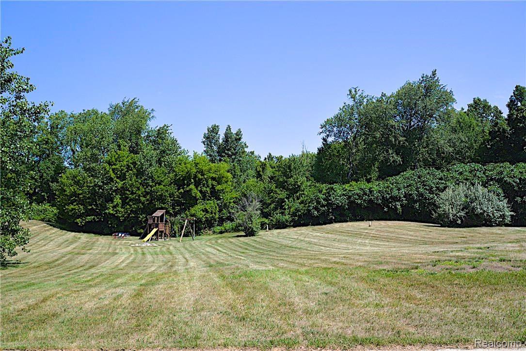 2475 Sundance Ridge Howell, MI 48843 - Photo 66 of 67 DSC_9353.jpg