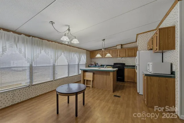 $164,900 | 8862 Rhodhiss Road, Connelly Springs, NC 28612