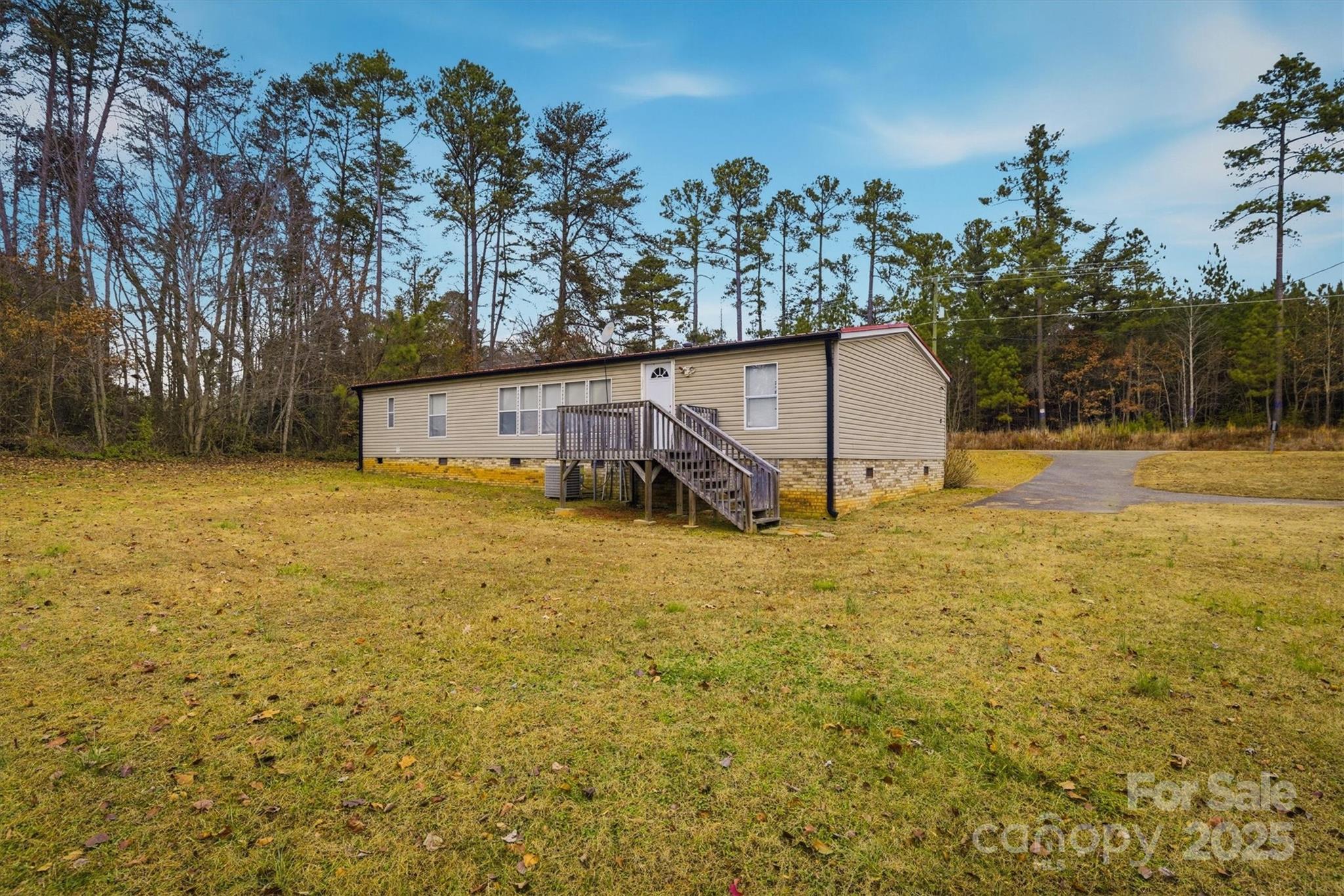 8862 Rhodhiss Road Connelly Springs, NC 28612 - Photo 5 of 25 Gallery Image 5