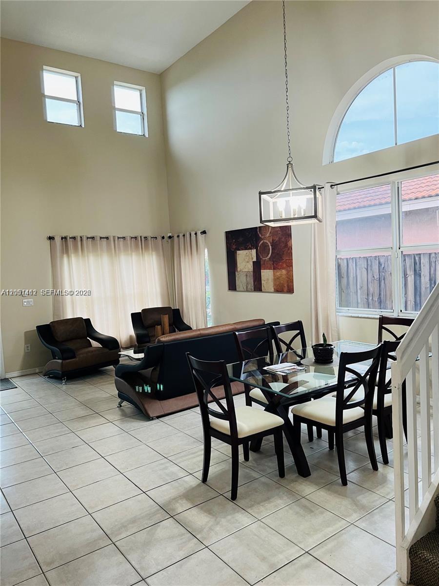 16453 Southwest 75th Terrace Miami, FL 33193 - Photo 11 of 26