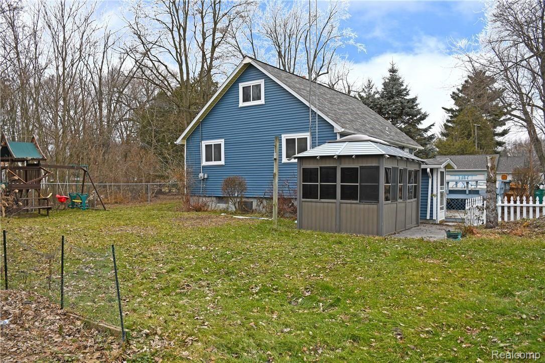7224 Birchcrest Road Lexington, MI 48450 - Photo 4 of 23 BACK1.jpg