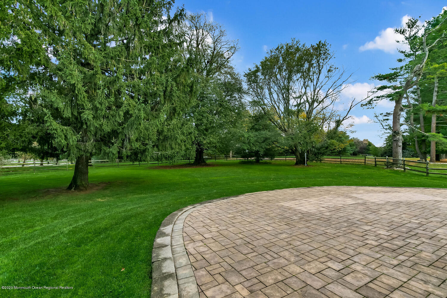 40 Yearling Path Colts Neck, NJ 07722 - Photo 46 of 50 40 Yearling Path Colts Neck NJ-large-051