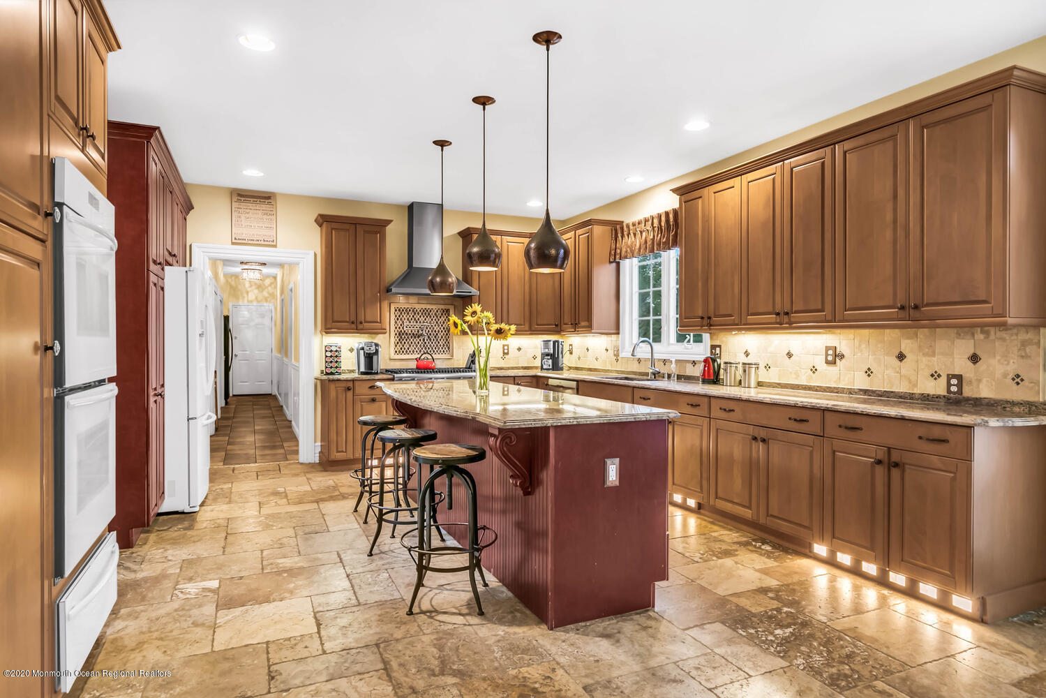 40 Yearling Path Colts Neck, NJ 07722 - Photo 10 of 50 40 Yearling Path Colts Neck NJ-large-025