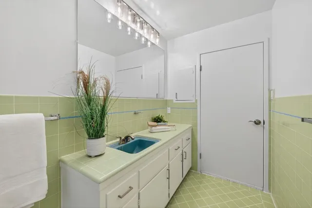 $1,988,000 | 72 Cresta Vista Drive, San Francisco, CA 94127