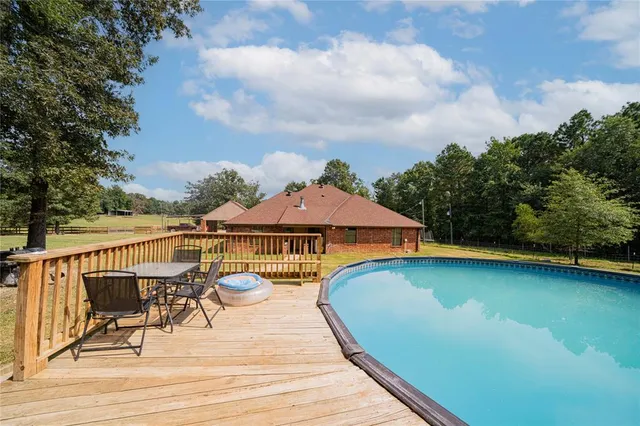 $870,000 | 10660 State Highway 154 East, Diana, TX 75640