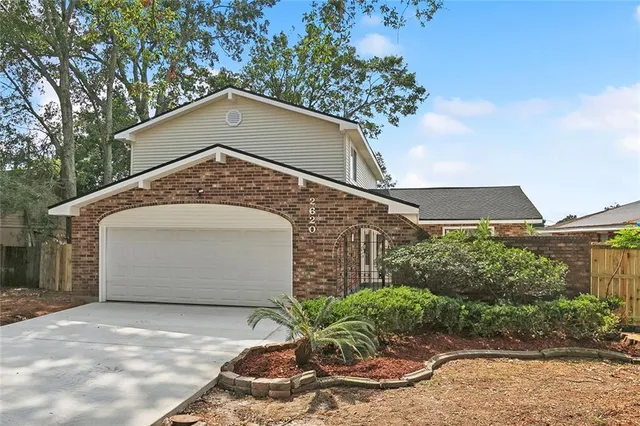 $299,900 | 2620 Jupiter Street, Harvey, LA 70058