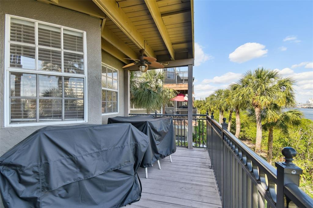 1464 Harbour Walk Road Tampa, FL 33602 - Photo 18 of 45