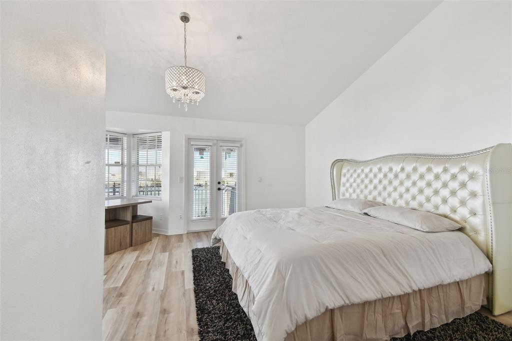 1464 Harbour Walk Road Tampa, FL 33602 - Photo 20 of 45