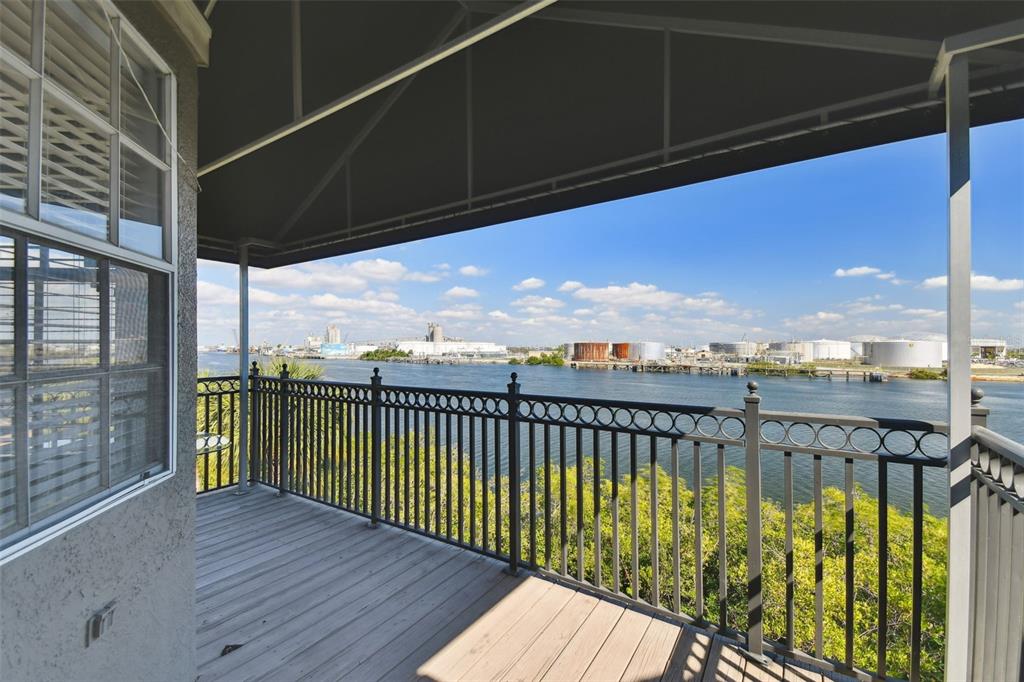1464 Harbour Walk Road Tampa, FL 33602 - Photo 28 of 45