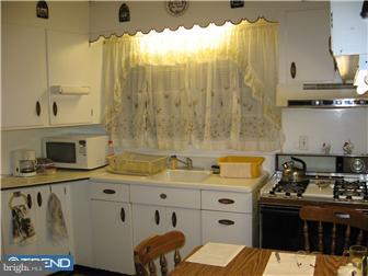 305 North Mine Road Quakertown, PA 18951 - Photo 8 of 12 Kitchen