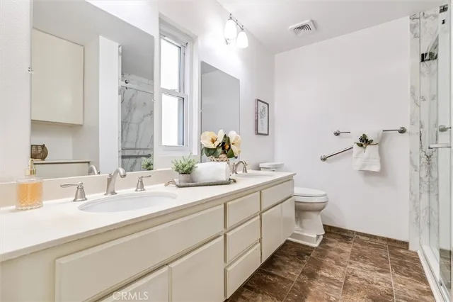 $1,095,000 | 22 Firebird, Unit 71, Irvine, CA 92604