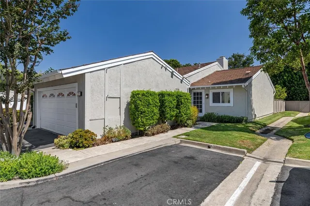 $1,095,000 | 22 Firebird, Unit 71, Irvine, CA 92604