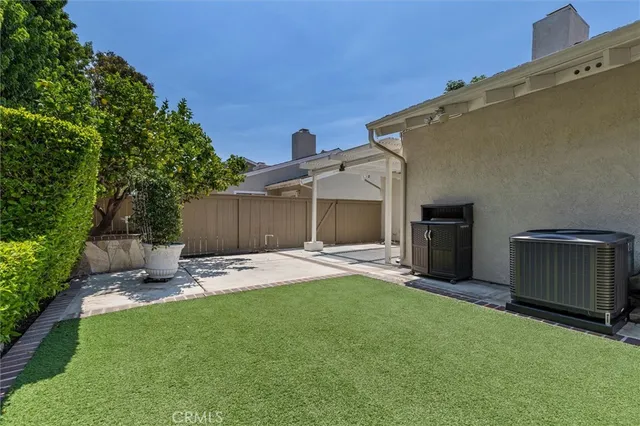 $1,095,000 | 22 Firebird, Unit 71, Irvine, CA 92604