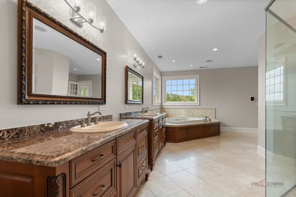 $3,398,000 | 5 Jennifer Court, Barrington, IL 60010